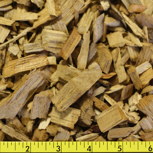 White mixed-species wood chips, 2 to 4 inch particles